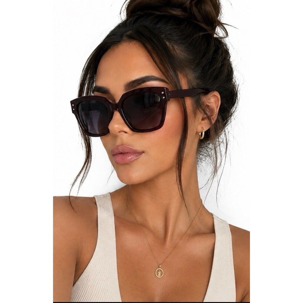 SA106 Super Awesome 106 Women’s Oversized Square Sunglasses Burgundy/Gray